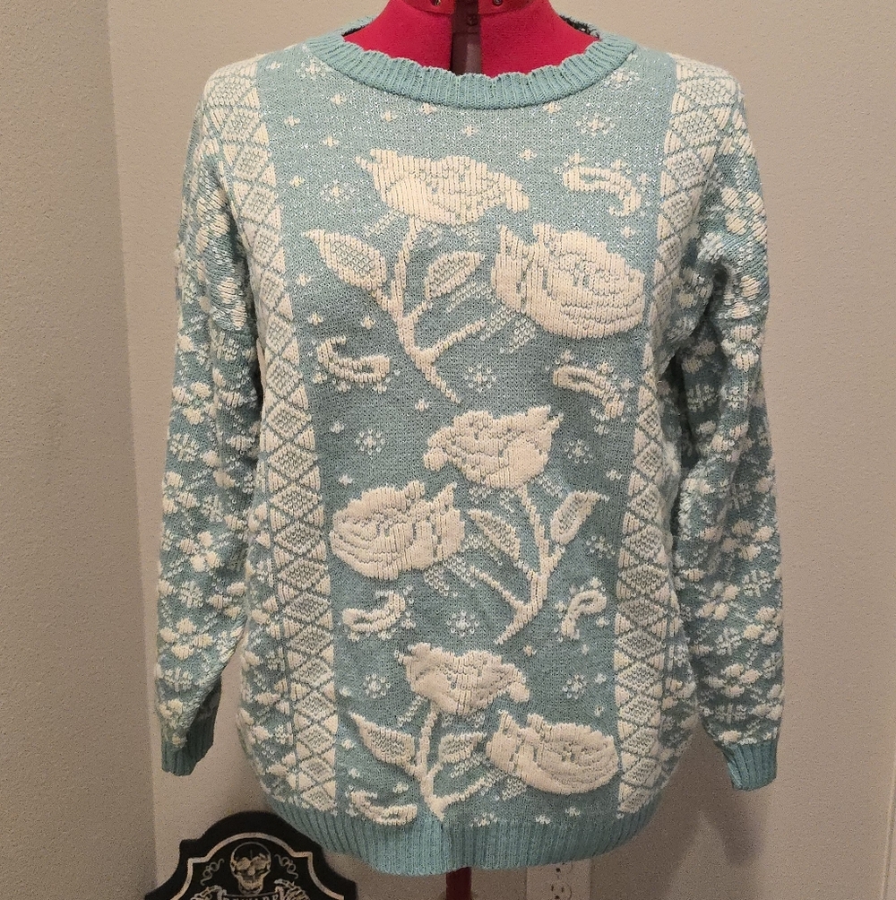 Vintage Y2k Floral Knit Sweater - Blue and White
